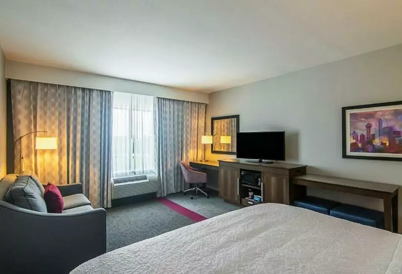 キングサイズベッドのスイートルーム, Hampton Inn & Suites Dallas/richardson