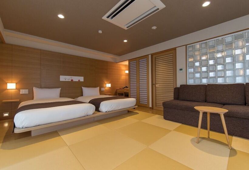 חדר סטנדרט, Hana Beppu