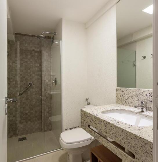 Номер Deluxe, Intercity Bh Expo