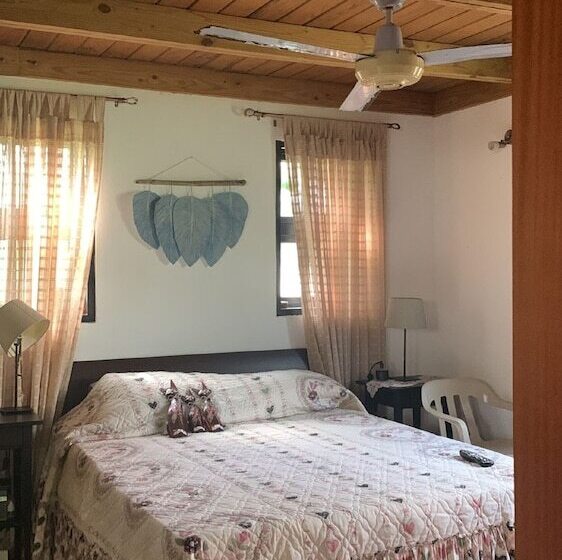 דירת חדר, Manaya Bed & Breakfast