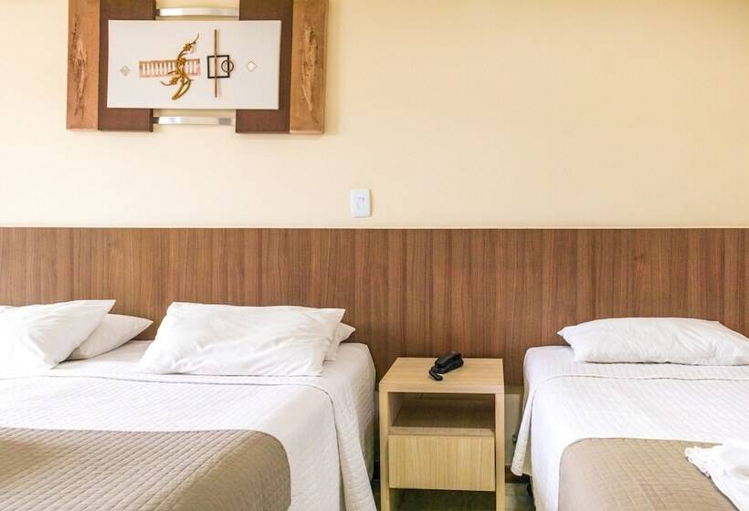 اتاق لوکس سه تخته, Mediterrane Hotel By Castelo Itaipava