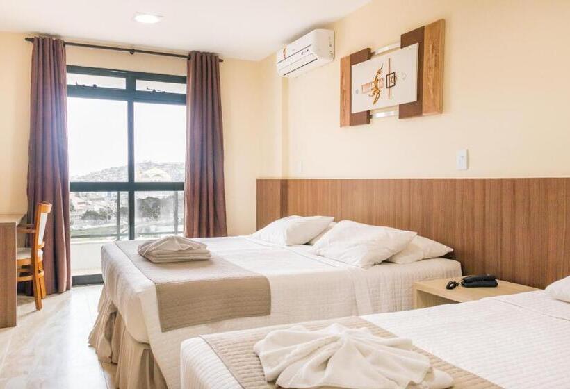 اتاق لوکس سه تخته, Mediterrane Hotel By Castelo Itaipava