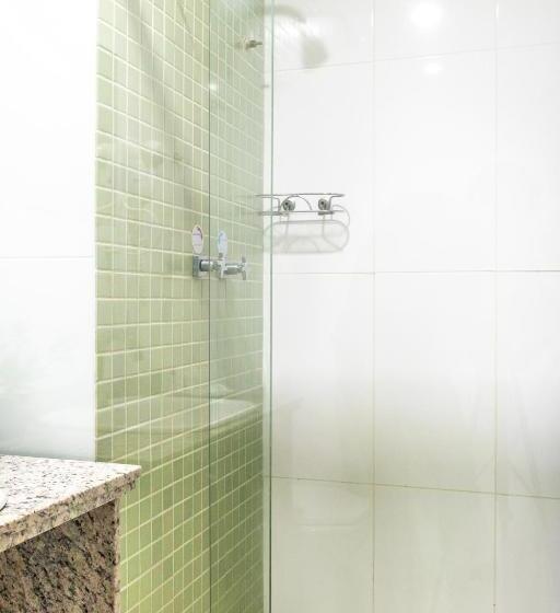 اتاق لوکس سه تخته, Mediterrane Hotel By Castelo Itaipava