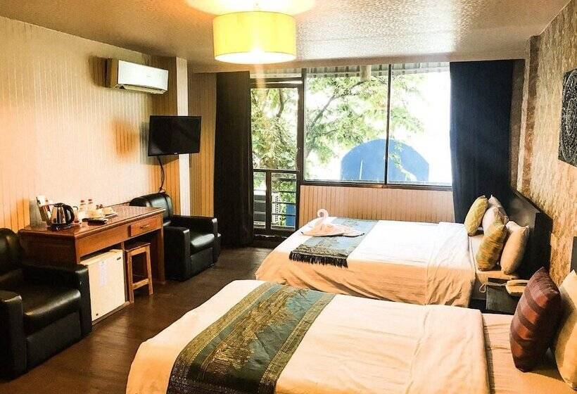 חדר דלוקס, River Star