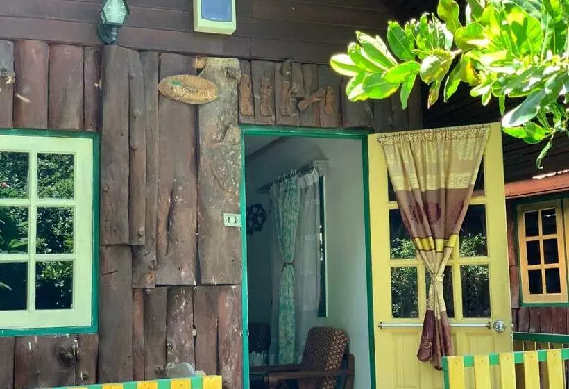 اتاق خانوادگی, Sam S House Kanchanaburi