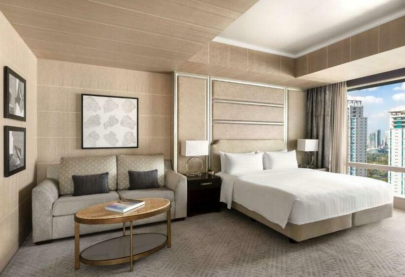 سوئیت پریمیوم, Shangrila The Fort, Manila