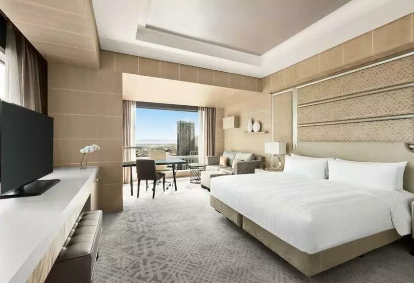 キングサイズベッドのデラックスルーム, Shangrila The Fort, Manila