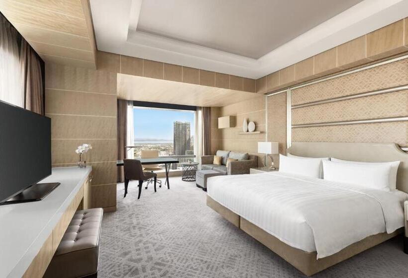 اتاق لوکس با تخت بزرگ, Shangrila The Fort, Manila