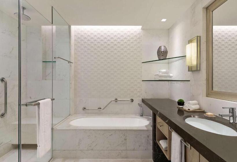 Номер Deluxe Кровать Кинг, Shangrila The Fort, Manila