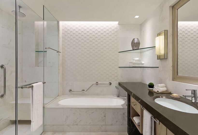 اتاق لوکس, Shangrila The Fort, Manila