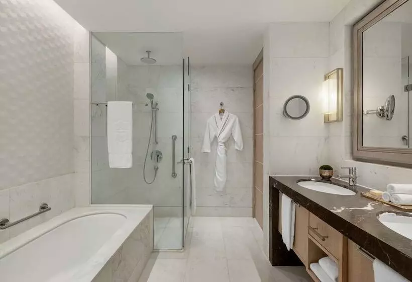 プレミアムスイート, Shangrila The Fort, Manila