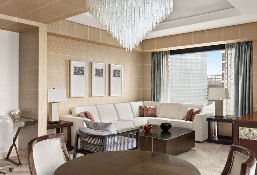 Президентский Люкс, Shangrila The Fort, Manila