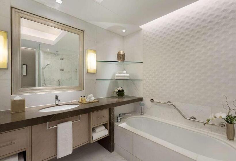 اتاق لوکس, Shangrila The Fort, Manila