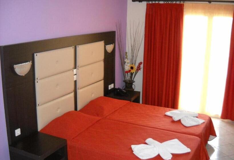 三人经典房间, Sidari Waterpark