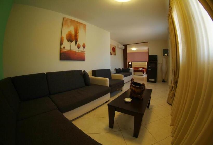 جناح جونيور, Sidari Waterpark