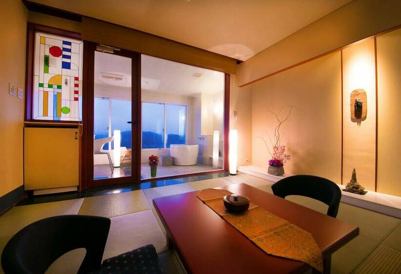 Quarto Superior, Toba View Hotel Hanashinju