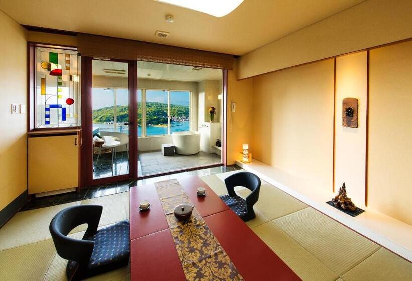 Quarto Superior, Toba View Hotel Hanashinju