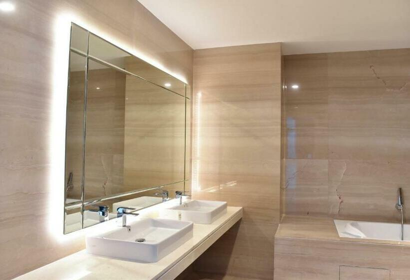 小型套房, Platinum Hotel & Convention Hall Balikpapan