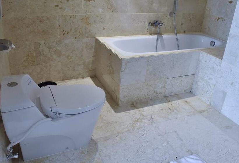 小型套房, Platinum Hotel & Convention Hall Balikpapan