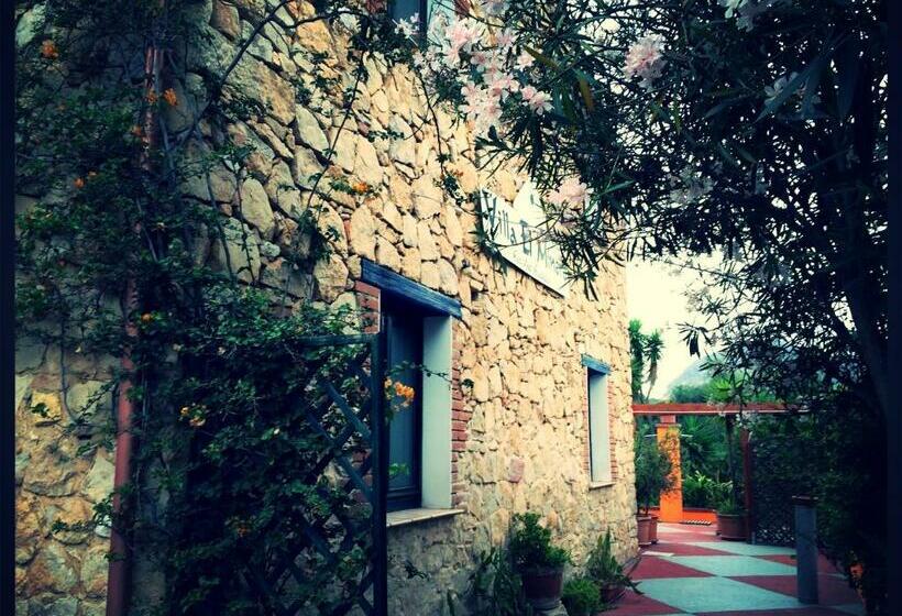 غرفة قياسية, Villa El Minero