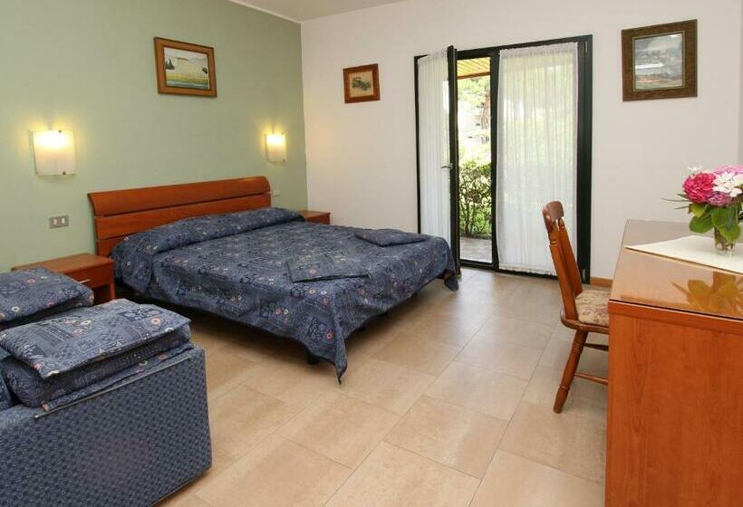 דירת חדר, Eurobeach Residence