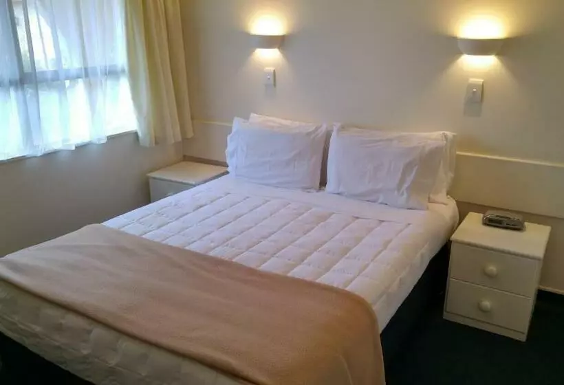１ベッドルームアパートメント, Hobson's Choice Motel