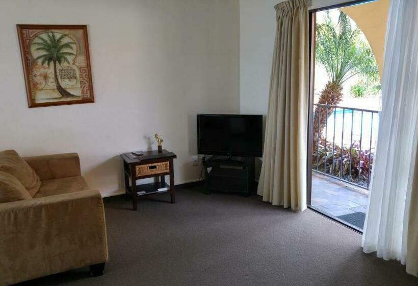 إستوديو قياسى, Hobson's Choice Motel