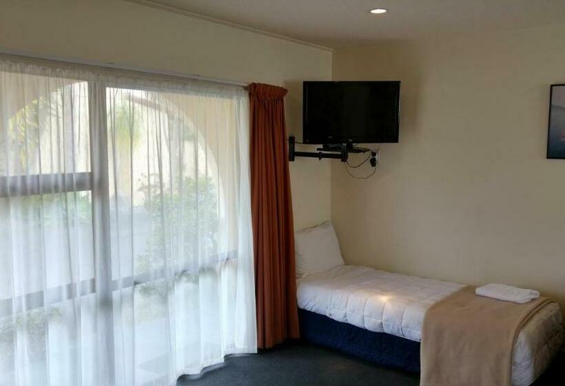 스탠다드 스튜디오, Hobson's Choice Motel