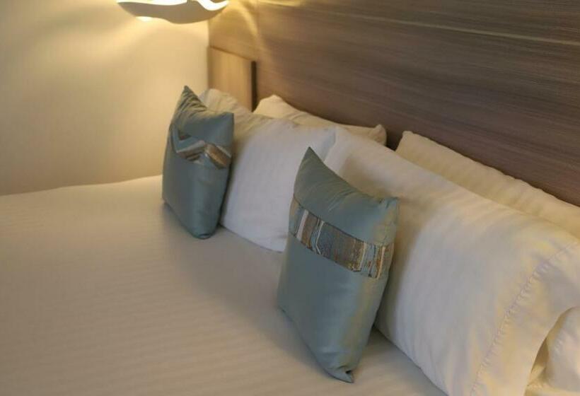 סוויטת ג'וניור, Catedral Plaza