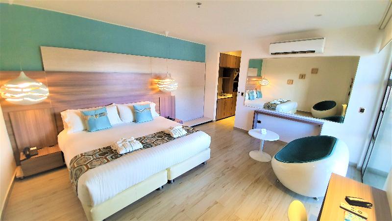 סוויטת ג'וניור, Catedral Plaza