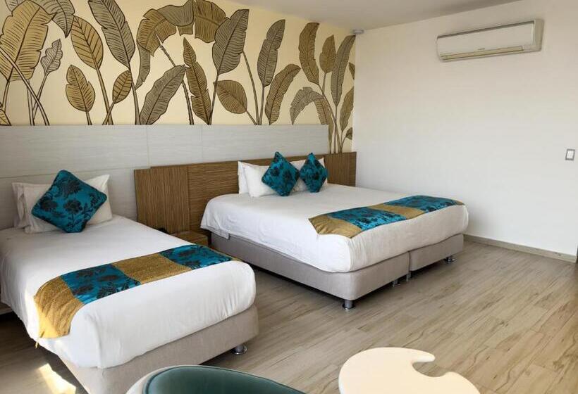 חדר דלוקס לשלושה, Catedral Plaza