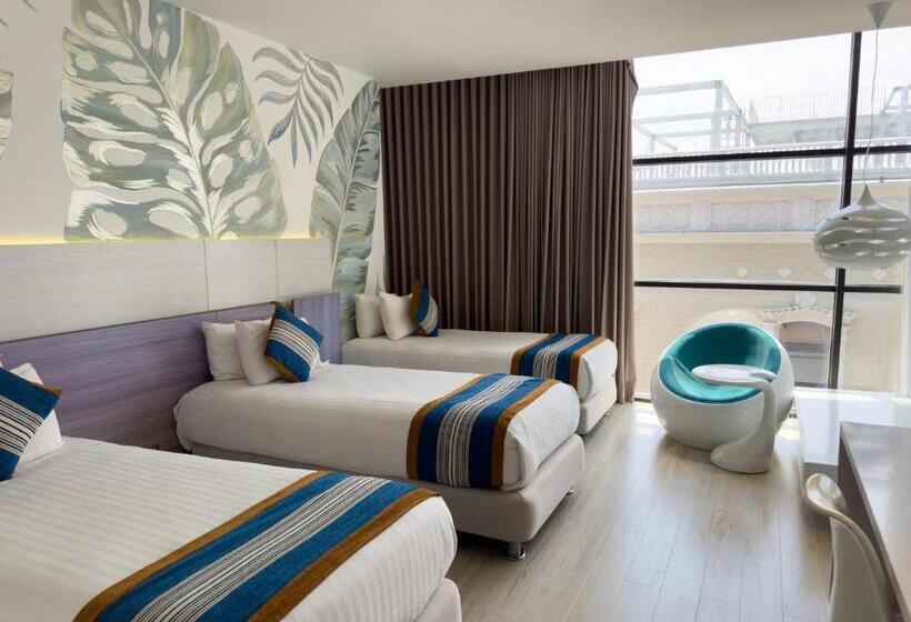 חדר דלוקס לשלושה, Catedral Plaza