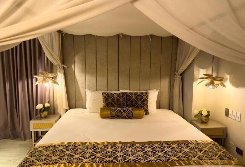 סוויטת ג'וניור, Catedral Plaza