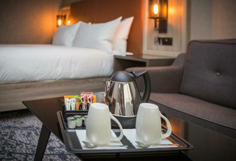 주니어 스위트 킹사이즈 침대, Doubletree By Hilton London Kingston Upon Thames