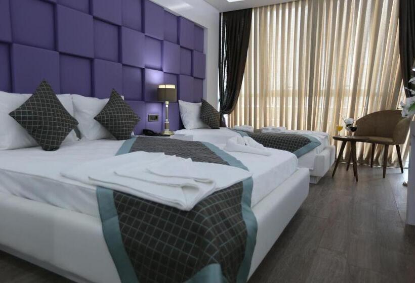 Quarto Triplo Standart, Elips Royal Hotel & Spa