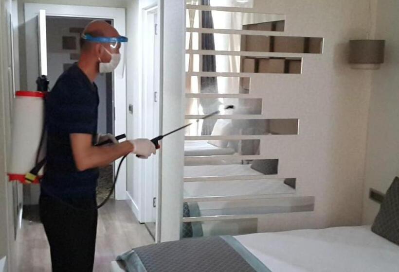 Suite Deluxe, Elips Royal Hotel & Spa