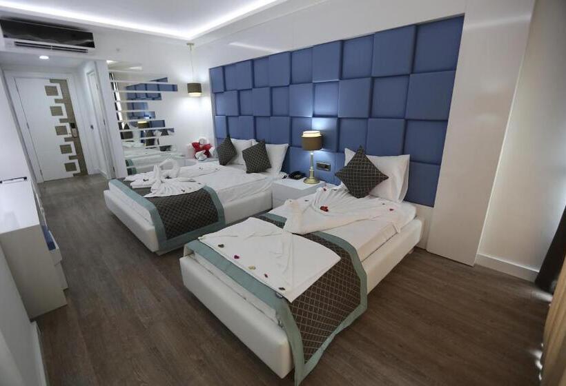 Quarto Familiar, Elips Royal Hotel & Spa