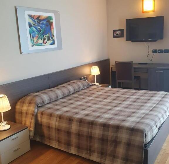 חדר סטנדרט, Eq