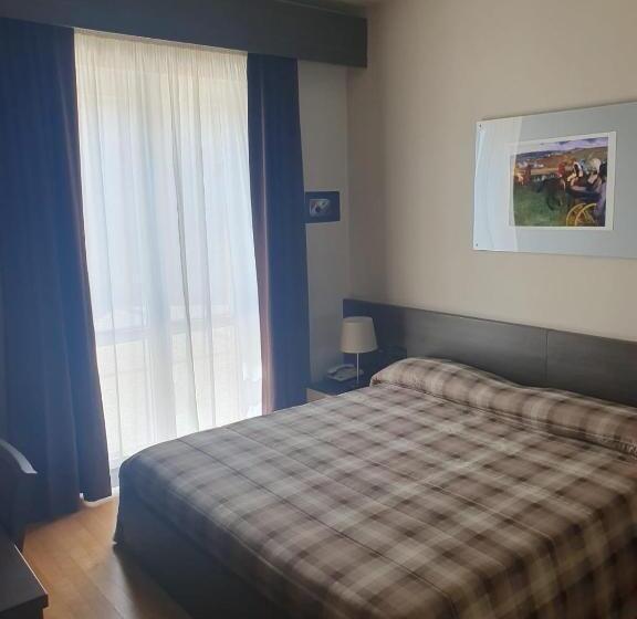 חדר סטנדרט, Eq