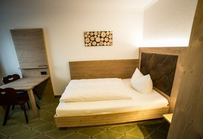 标准单人间, Hohenester Gasthaus &