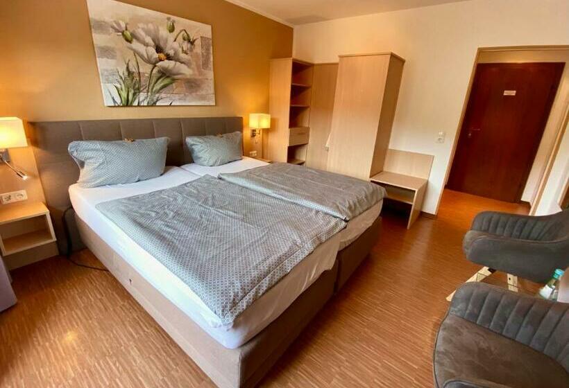 Номер Стандарт с Балконом, Landhotel Fasanenhof