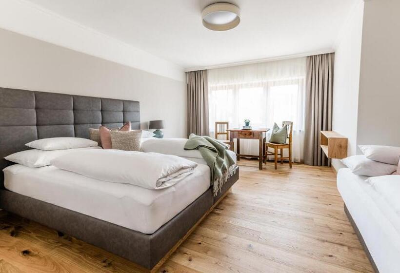 اتاق استاندارد سه نفره, Landhaus Steiner