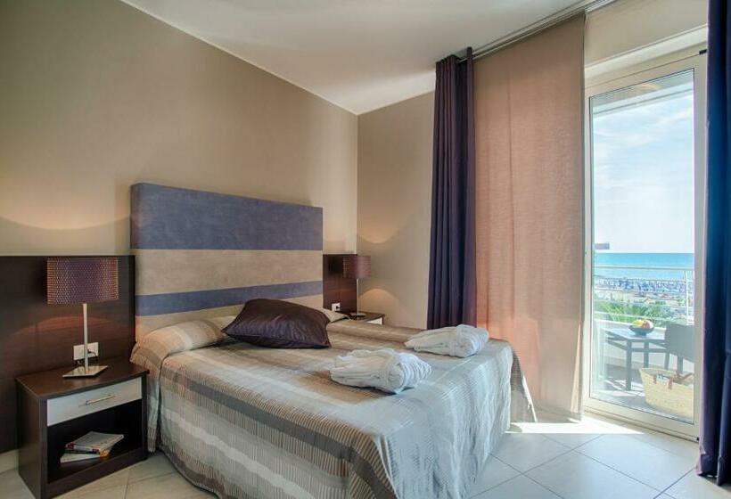 Standard Room with Balcony Side Sea View, Mariver