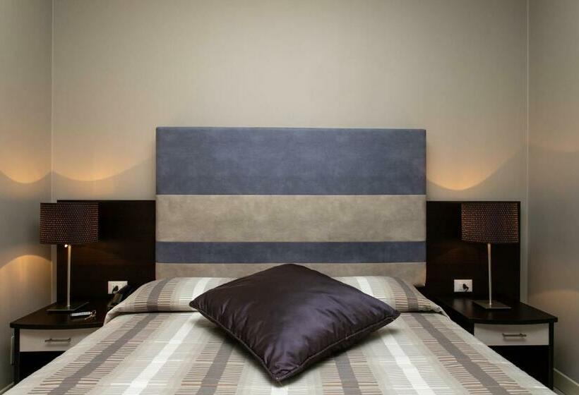 Standard Room with Balcony Side Sea View, Mariver