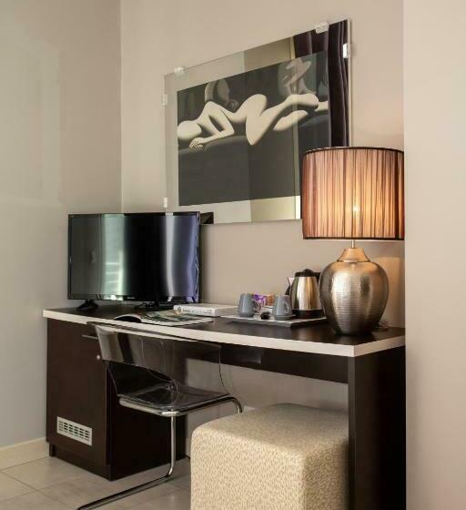 Standard Room with Balcony Side Sea View, Mariver