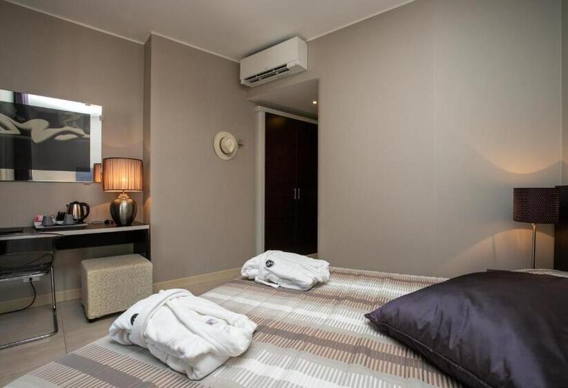 اتاق استاندارد با چشم‌انداز, Mariver