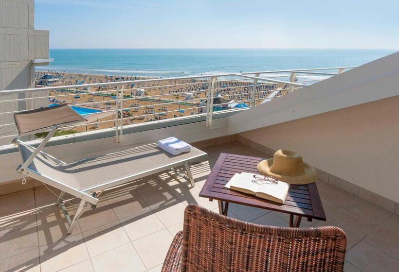 Habitaci�n Est�ndar Abuhardillada, Mariver