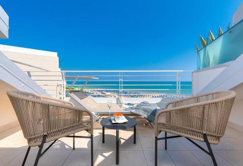 Habitaci�n Est�ndar Abuhardillada, Mariver