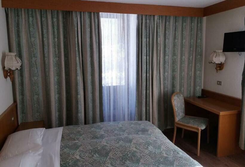 스탠다드 룸, Ottoz Meublé