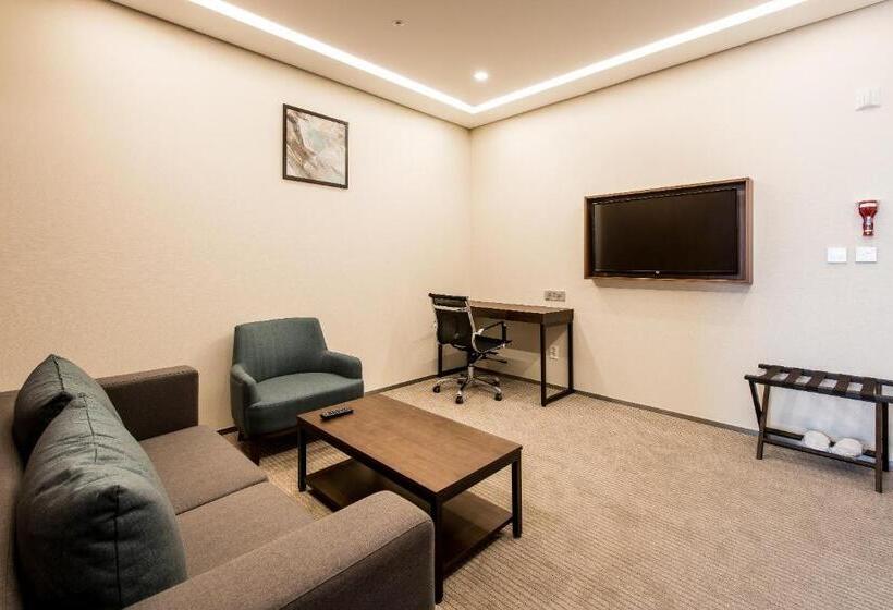 Suite, Ramada By Wyndham Incheon